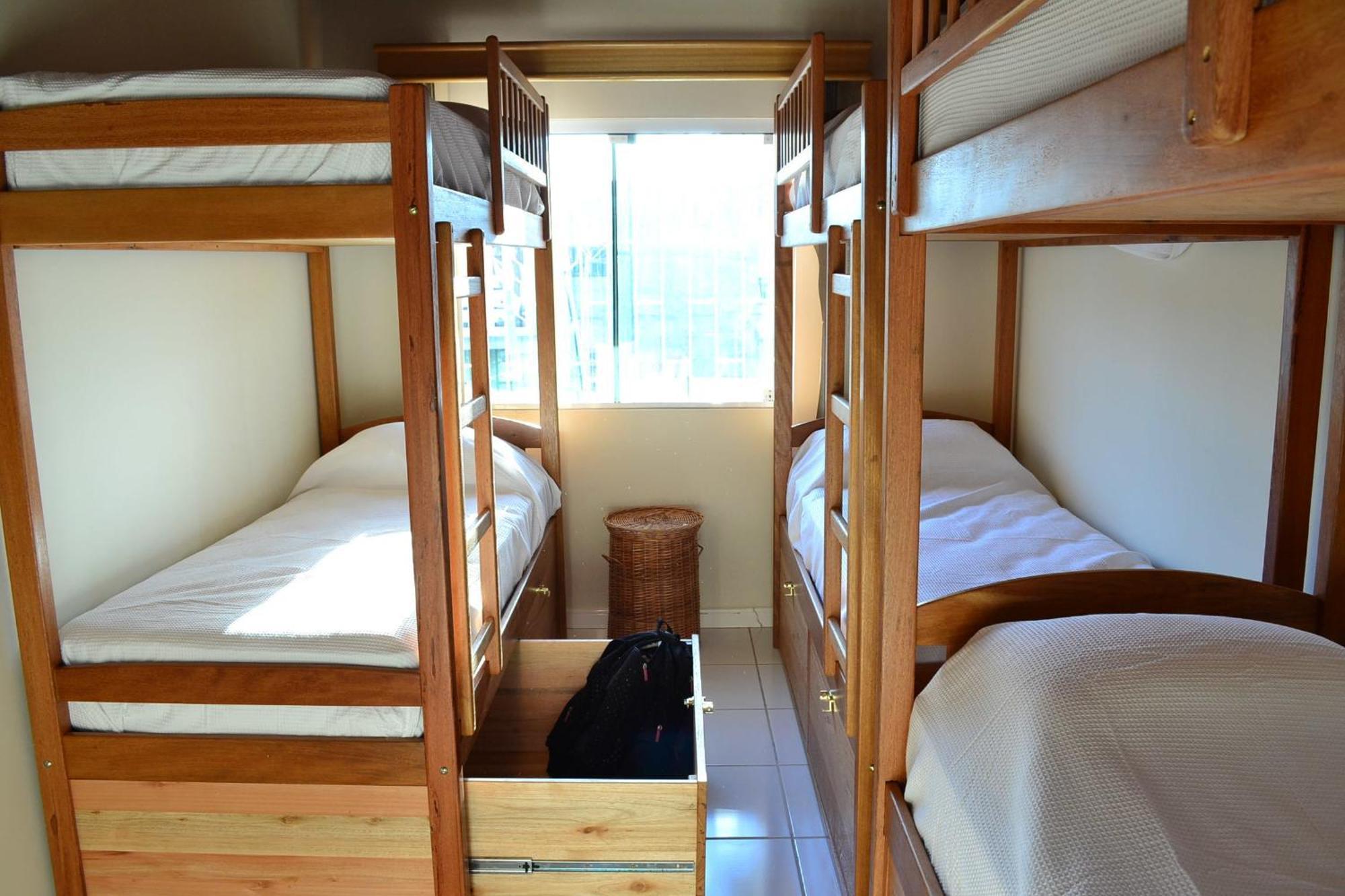 Sea Wolf Surf Hostel Florianópolis Szoba fotó